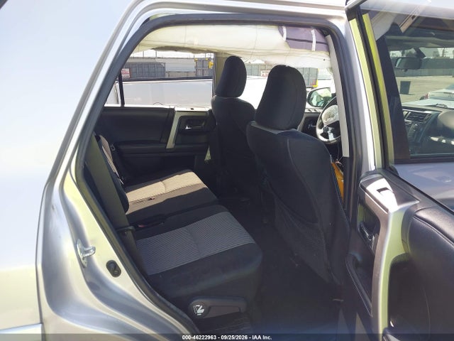 2017 TOYOTA 4RUNNER SR5 8