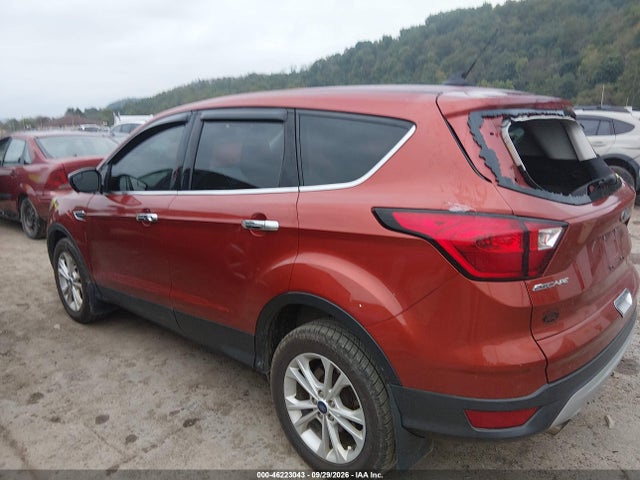 2019 FORD ESCAPE SE 3