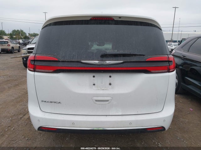 2021 CHRYSLER PACIFICA TOURING L 16
