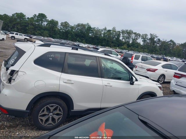 2019 SUBARU FORESTER PREMIUM 13