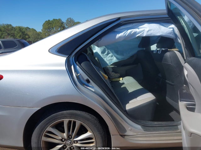 2017 TOYOTA CAMRY SE 8