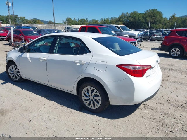 2017 TOYOTA COROLLA LE 3