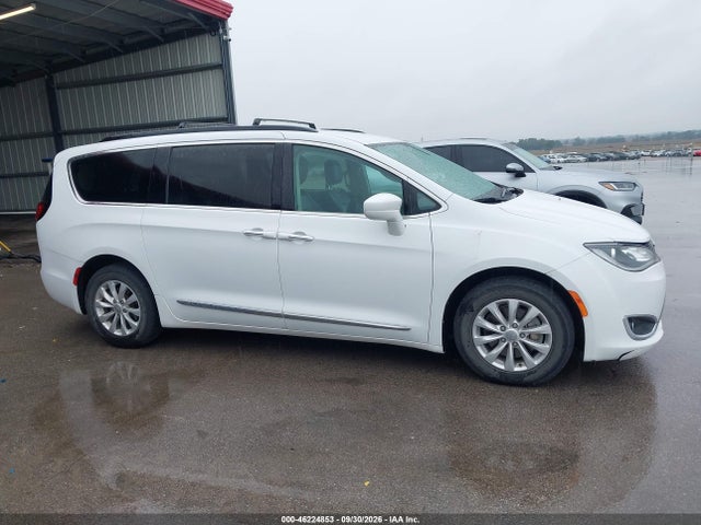 2017 CHRYSLER PACIFICA TOURING-L 13