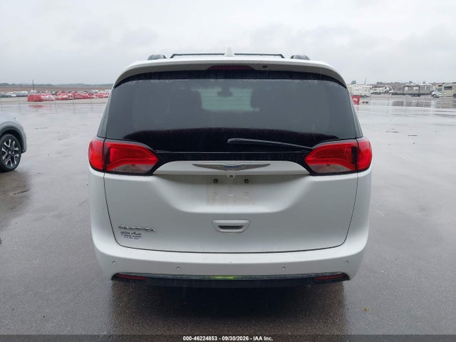 2017 CHRYSLER PACIFICA TOURING-L 16