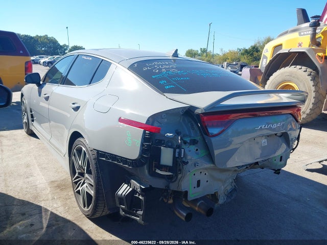 2023 KIA STINGER GT2 3