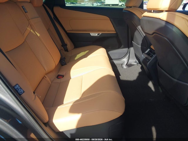 2026 LEXUS ES 350 8