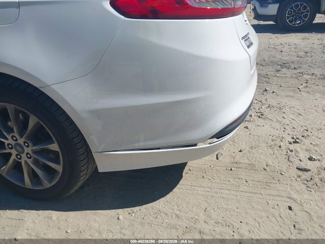 2017 FORD FUSION SE 19