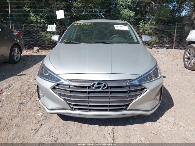 2019 HYUNDAI ELANTRA SE 12