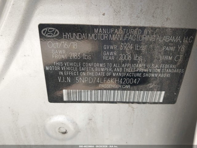 2019 HYUNDAI ELANTRA SE 9
