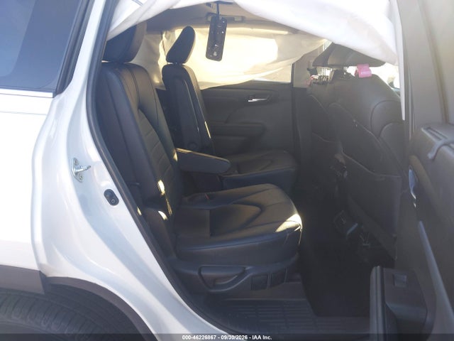 2024 TOYOTA HIGHLANDER XLE 8