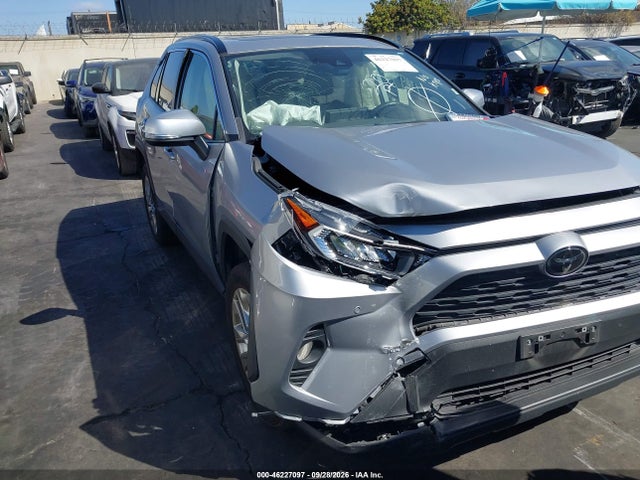 2019 TOYOTA RAV4 XLE PREMIUM 6