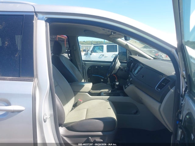 2017 KIA SEDONA SX 5