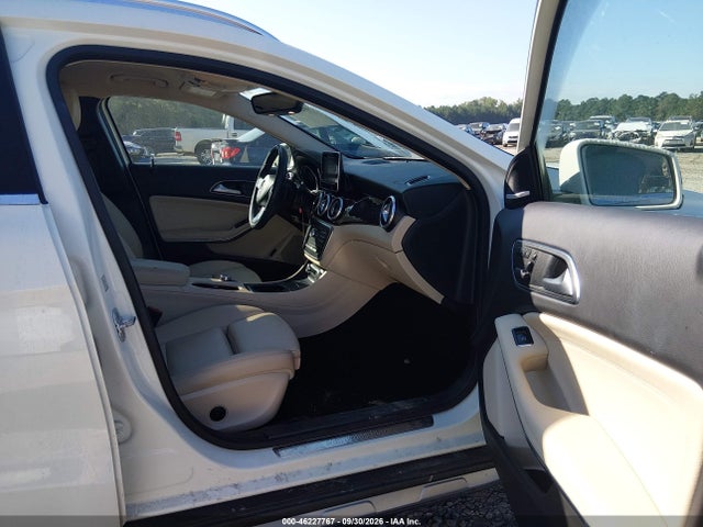 2017 MERCEDES-BENZ GLA 250 5
