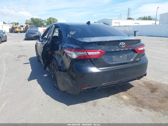 2019 TOYOTA CAMRY XSE 3