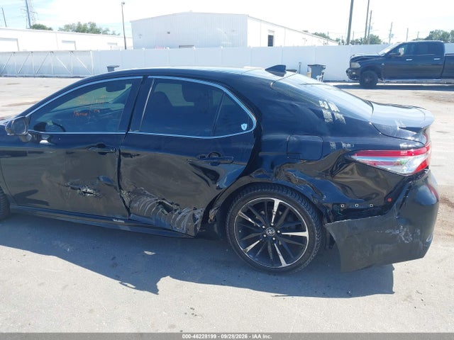 2019 TOYOTA CAMRY XSE 6