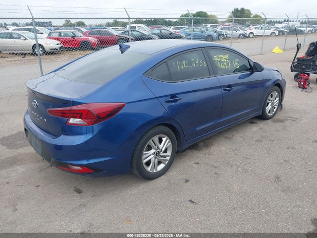 2020 HYUNDAI ELANTRA SEL 4