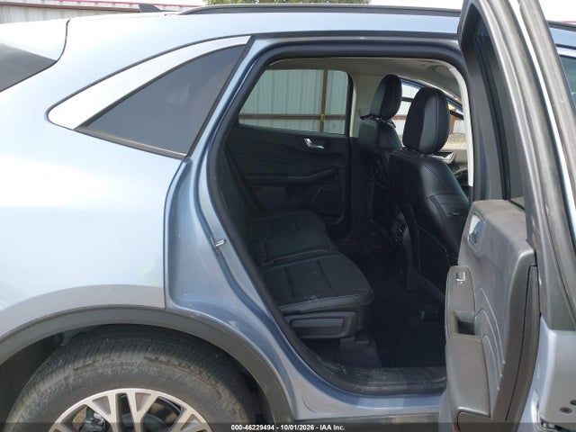 2022 FORD ESCAPE SEL 8