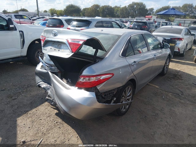 2017 TOYOTA CAMRY XLE 4