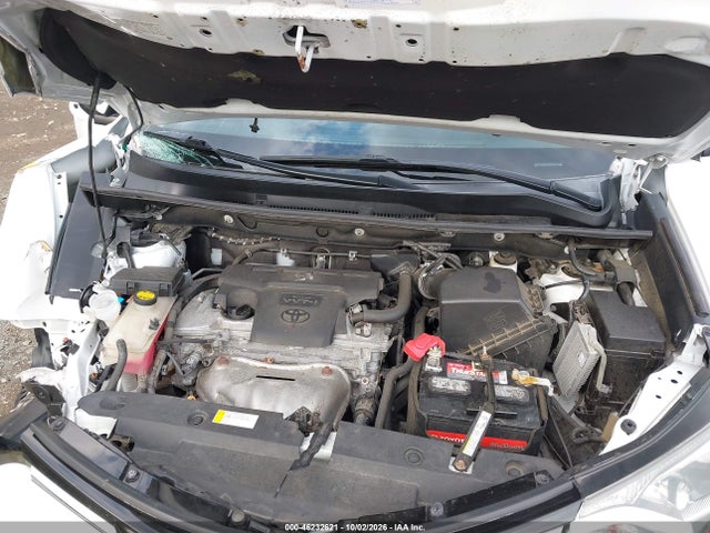 2018 TOYOTA RAV4 XLE 10