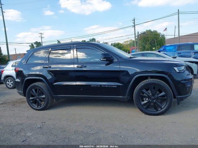 2018 JEEP GRAND CHEROKEE LIMITED 4X4 13
