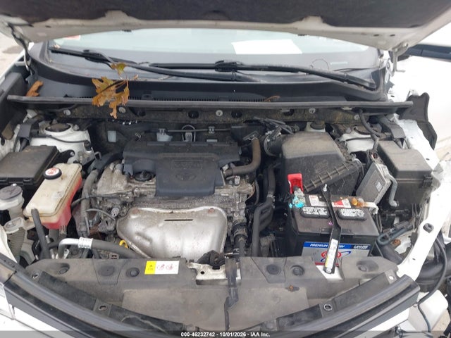 2017 TOYOTA RAV4 XLE 10