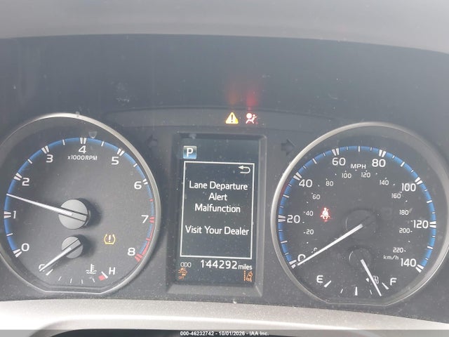 2017 TOYOTA RAV4 XLE 7