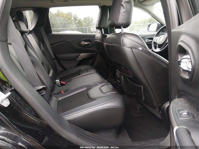 2019 JEEP CHEROKEE LATITUDE PLUS 4X4 8