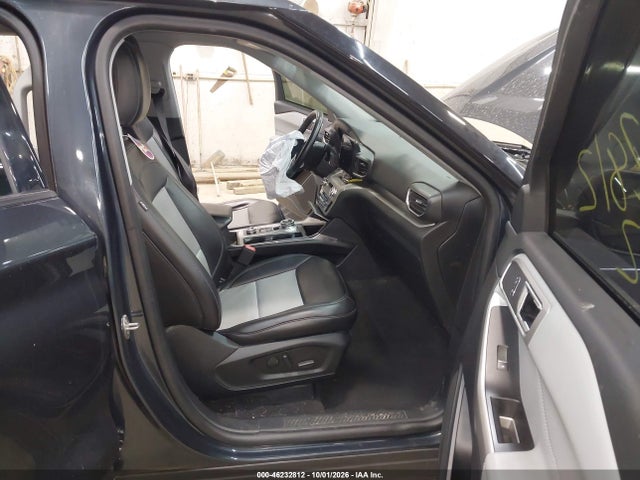 2022 FORD EXPLORER XLT 5