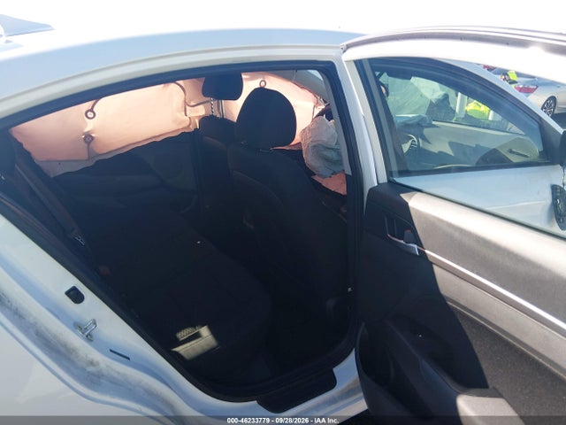 2020 HYUNDAI ELANTRA SEL 8
