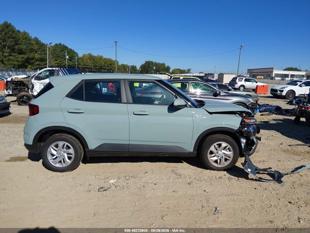 2026 HYUNDAI VENUE SE 13