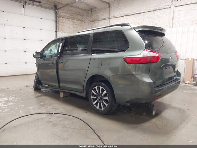 2018 TOYOTA SIENNA LE 7 PASSENGER 3