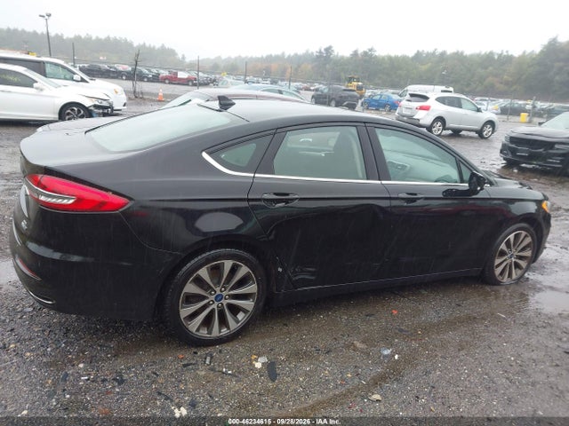 2020 FORD FUSION SE 13