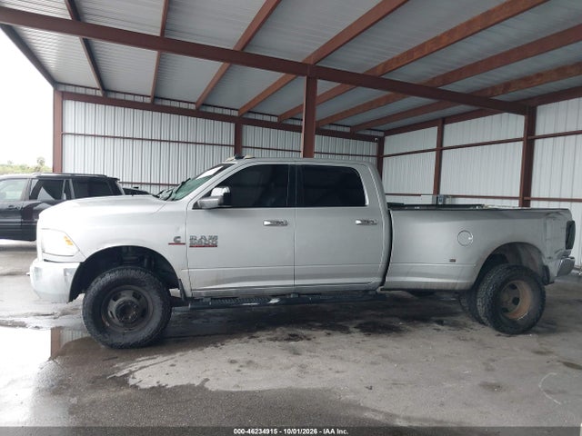 2017 RAM 3500 SLT 4X4 8' BOX 17