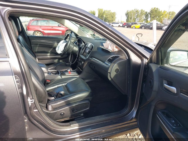 2017 CHRYSLER 300 LIMITED AWD 5