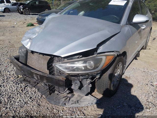2017 HYUNDAI ELANTRA SE 6