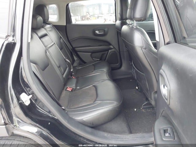 2018 JEEP COMPASS LATITUDE FWD 8