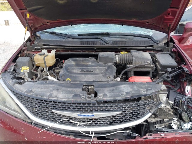 2020 CHRYSLER PACIFICA TOURING L 10