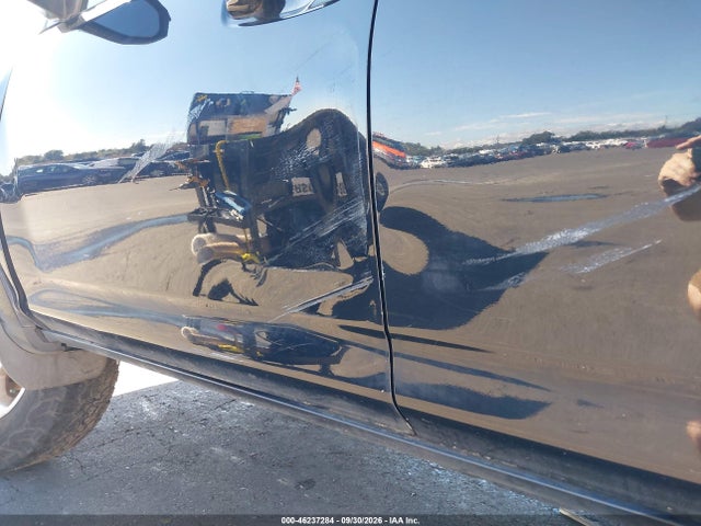 2017 TOYOTA 4RUNNER SR5 18