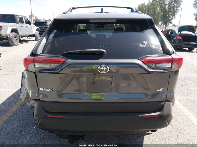 2019 TOYOTA RAV4 LE 18