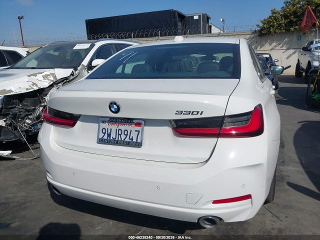 2025 BMW 330I 16