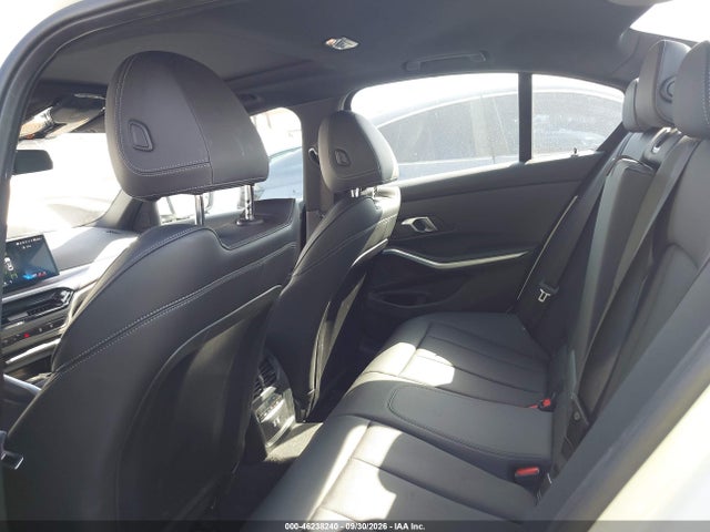 2025 BMW 330I 18