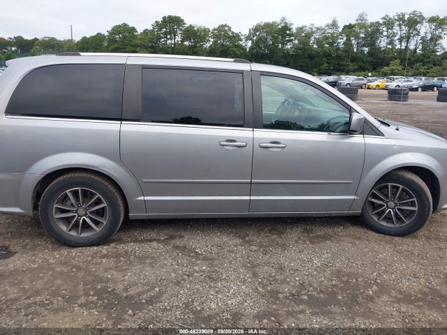 2017 DODGE GRAND CARAVAN SXT 13