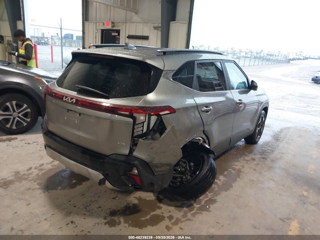 2024 KIA SELTOS EX 4