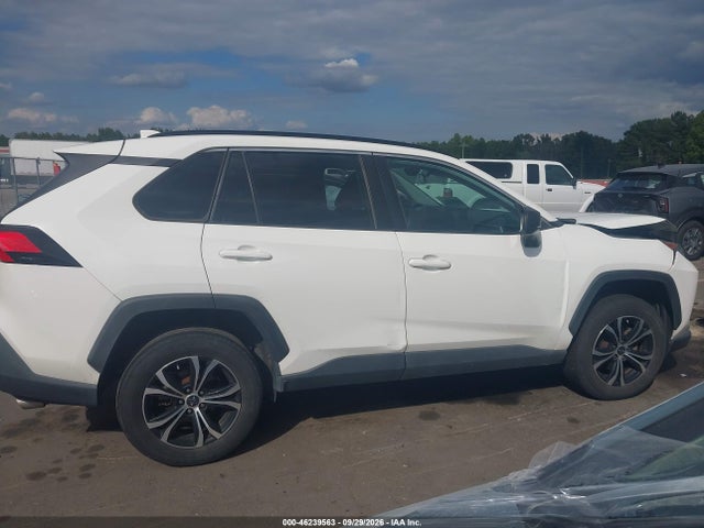 2020 TOYOTA RAV4 LE 13