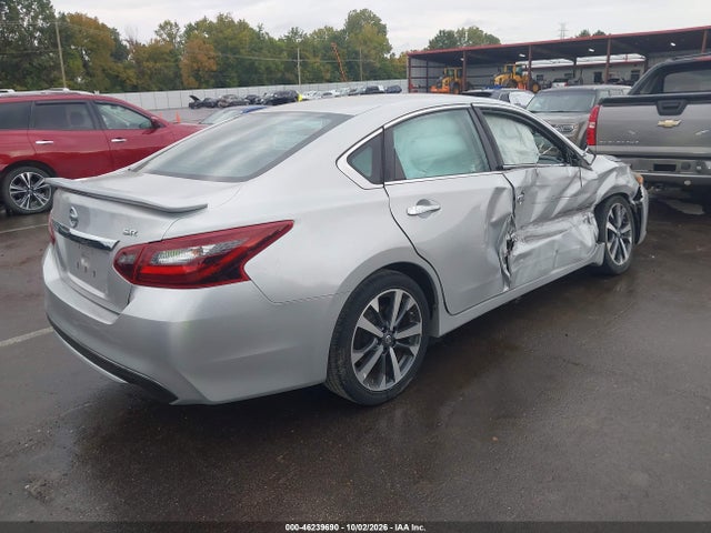 2017 NISSAN ALTIMA 2.5 SR 4