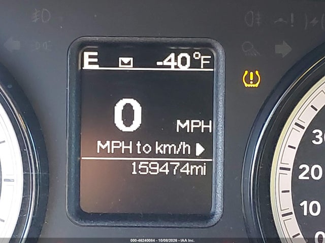 2017 RAM 1500 SLT 4X4 6'4 BOX 16