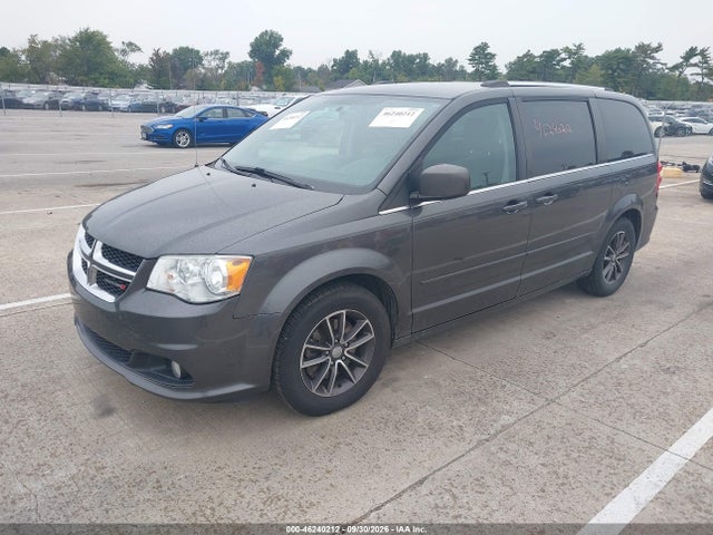2017 DODGE GRAND CARAVAN SXT 2