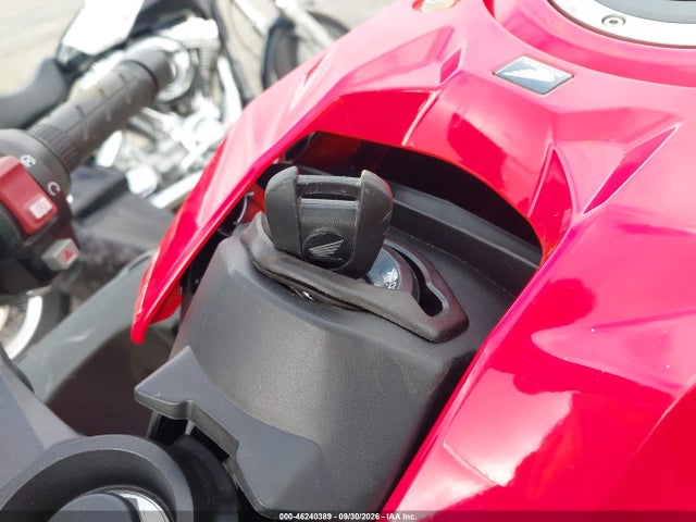 2025 HONDA CBR650 R 11