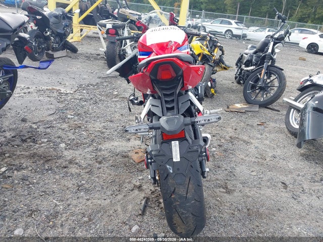 2025 HONDA CBR650 R 6