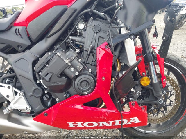 2025 HONDA CBR650 R 8